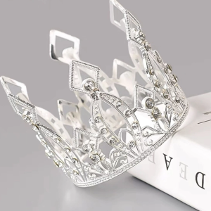 Vương miện nhọn mẫu mới (NHỰA)-BẠC (đk 6cm x cao 7cm)