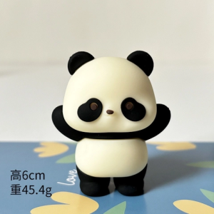 Gấu trúc giơ 2 tay