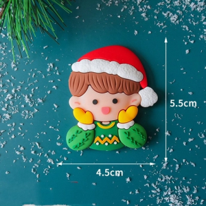 Tượng nhựa dẻo - Bé TRAI đội mũ len đỏ, 2 tay chạm quá